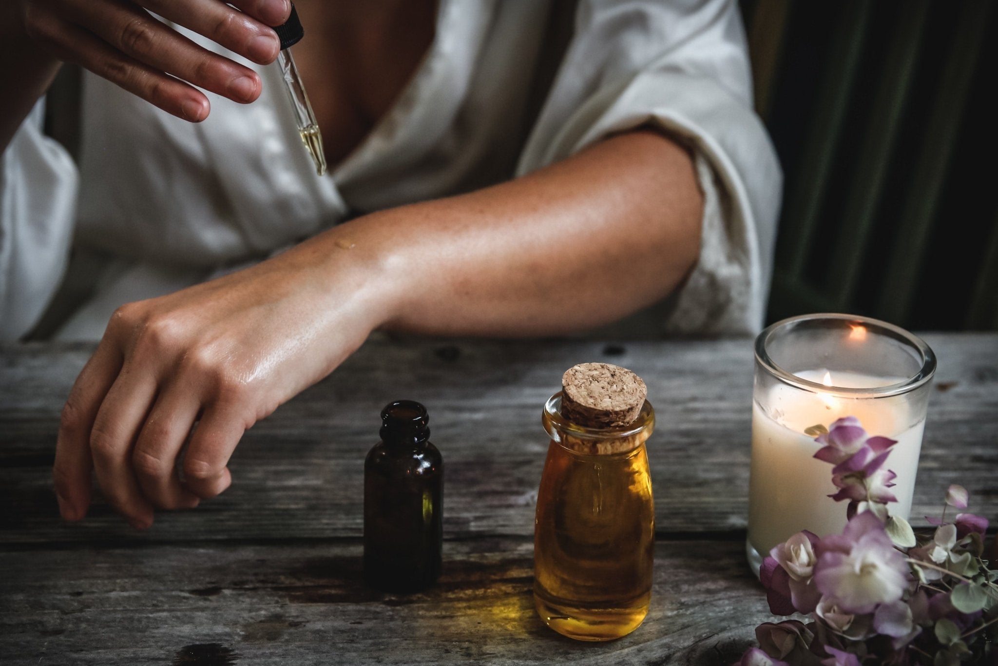 Top 5 Beauty Enhancing Essential Oils - Nat Dunbar, Oil Diffuser Shop - Kenzina
