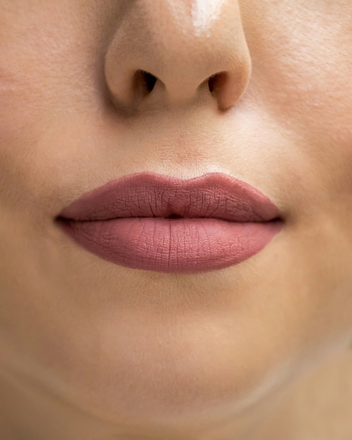 Goodbye Dry Lips: Embrace Vegan Collagen Masks for Hydration - Kenzina