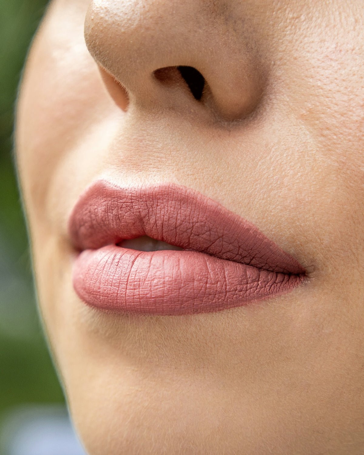 Unveil Soft Lips: Lip Mask Tips for Dryness Relief - Kenzina