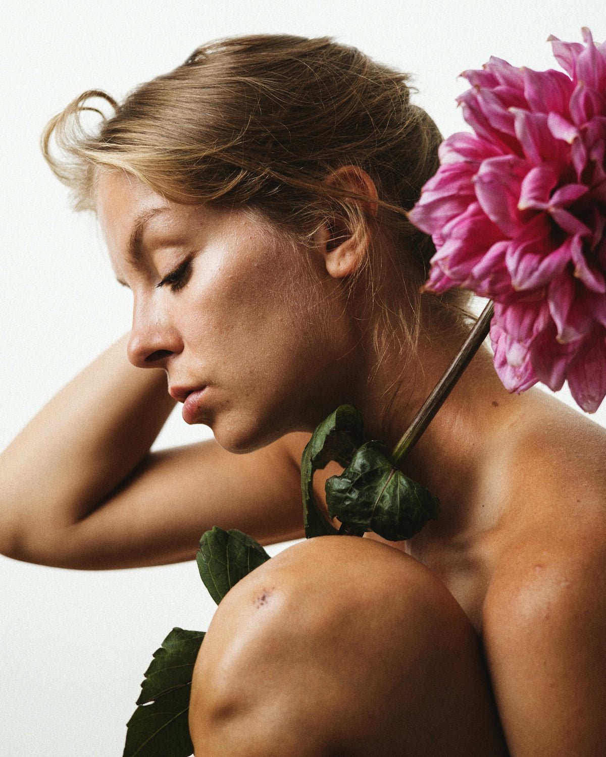 From Ethics to Essence: Crafting an Eco-Conscious Skincare Routine - Kenzina